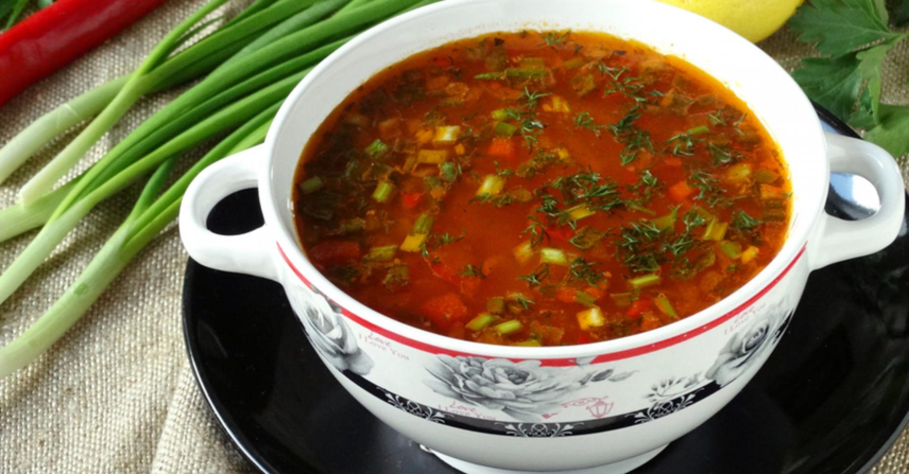 Суп рис морковь. Для супа. Суп с томатами и рисом. Томатный суп с рисом. Суп с рисом и томатной пастой.